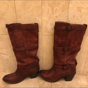 Beautiful Frye boots 🤠